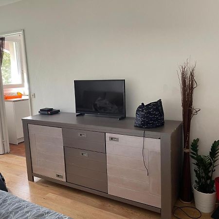 Appartement 35 M2 Creteil L Echat Екстер'єр фото